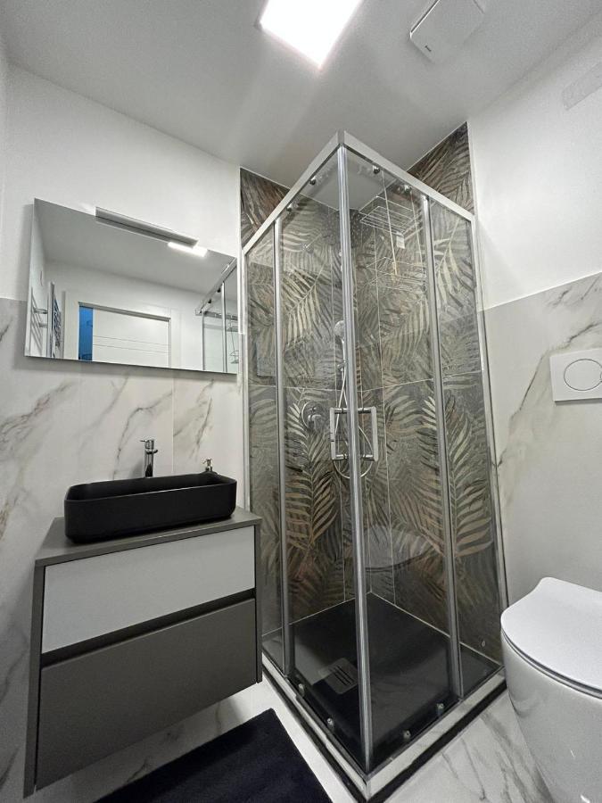 Casa Vacanze 1702, Con La Camera Matrimoniale Con Il Bagno Privato E Un Soggiorno Comune Milán Exterior foto